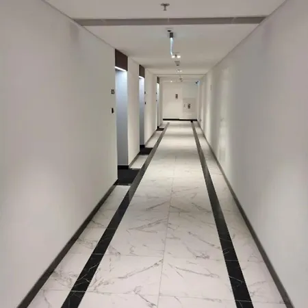 Hanza Tower Sky-23 Jacuzzi & Pool & Sauna * シュチェチン