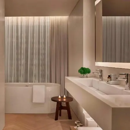 Hanza Tower Sky-23 Jacuzzi & Pool & Sauna * シュチェチン